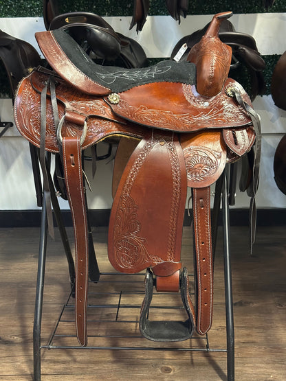 16" Western Tooled Trail Saddle (6" Gullet)