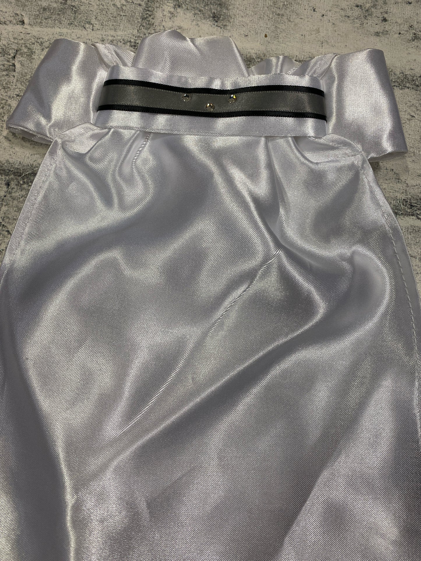 Klip Klop Kreations Stock Tie White w/ Grey Accents