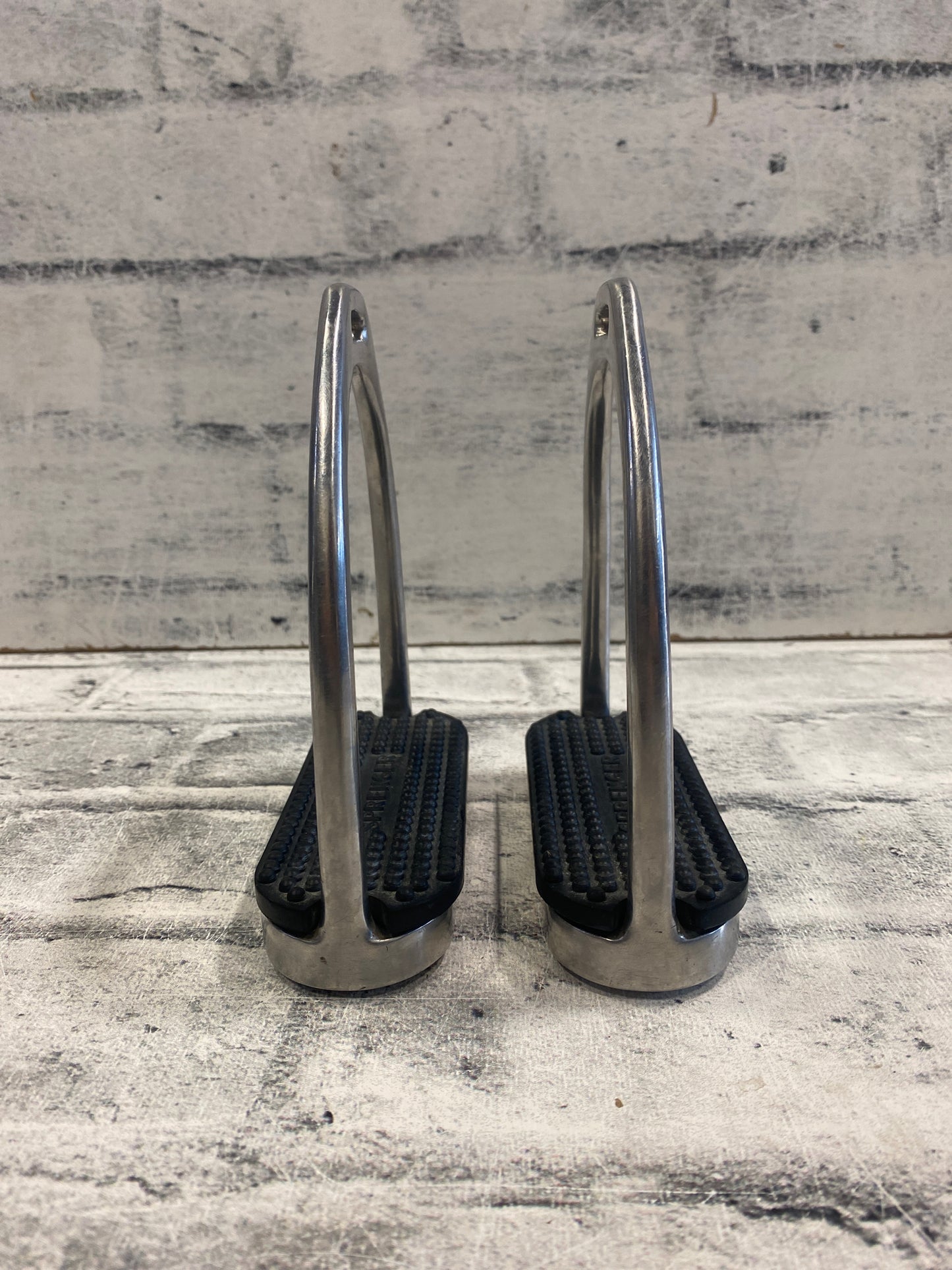 4.75" Sprenger Stirrup Irons
