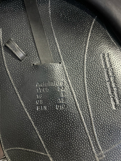 16" 2020 Voltaire Abelaide Dressage Saddle - 5" Gullet (MW)
