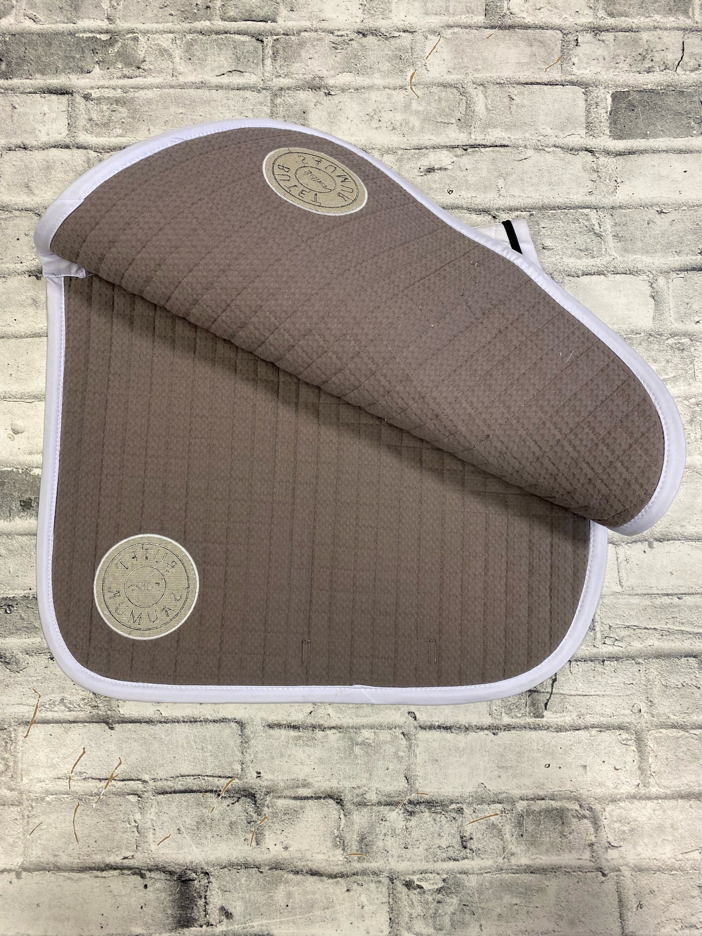 Butet AP Saddle Pad White