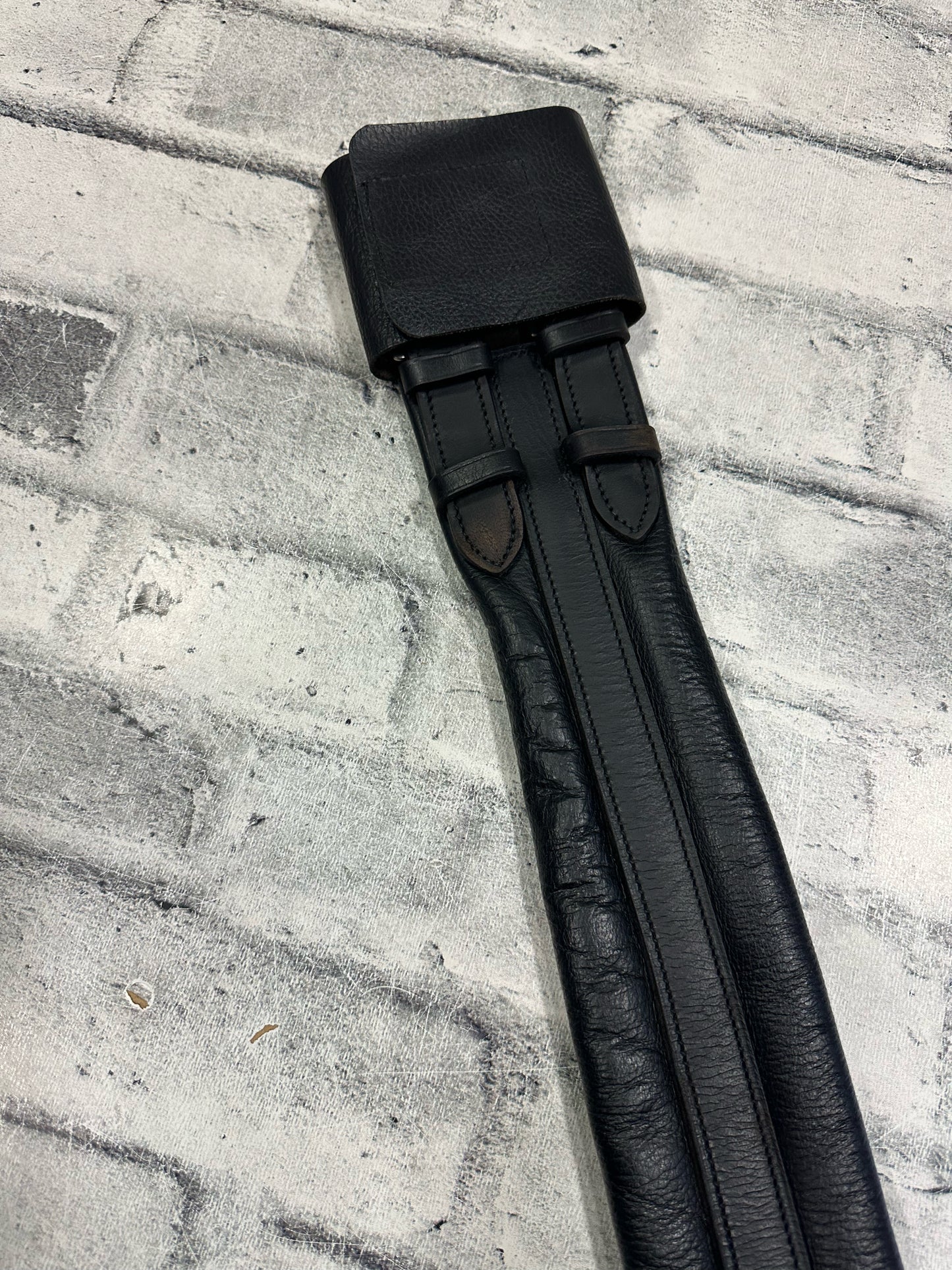 26" Leather Dressage Girth Black
