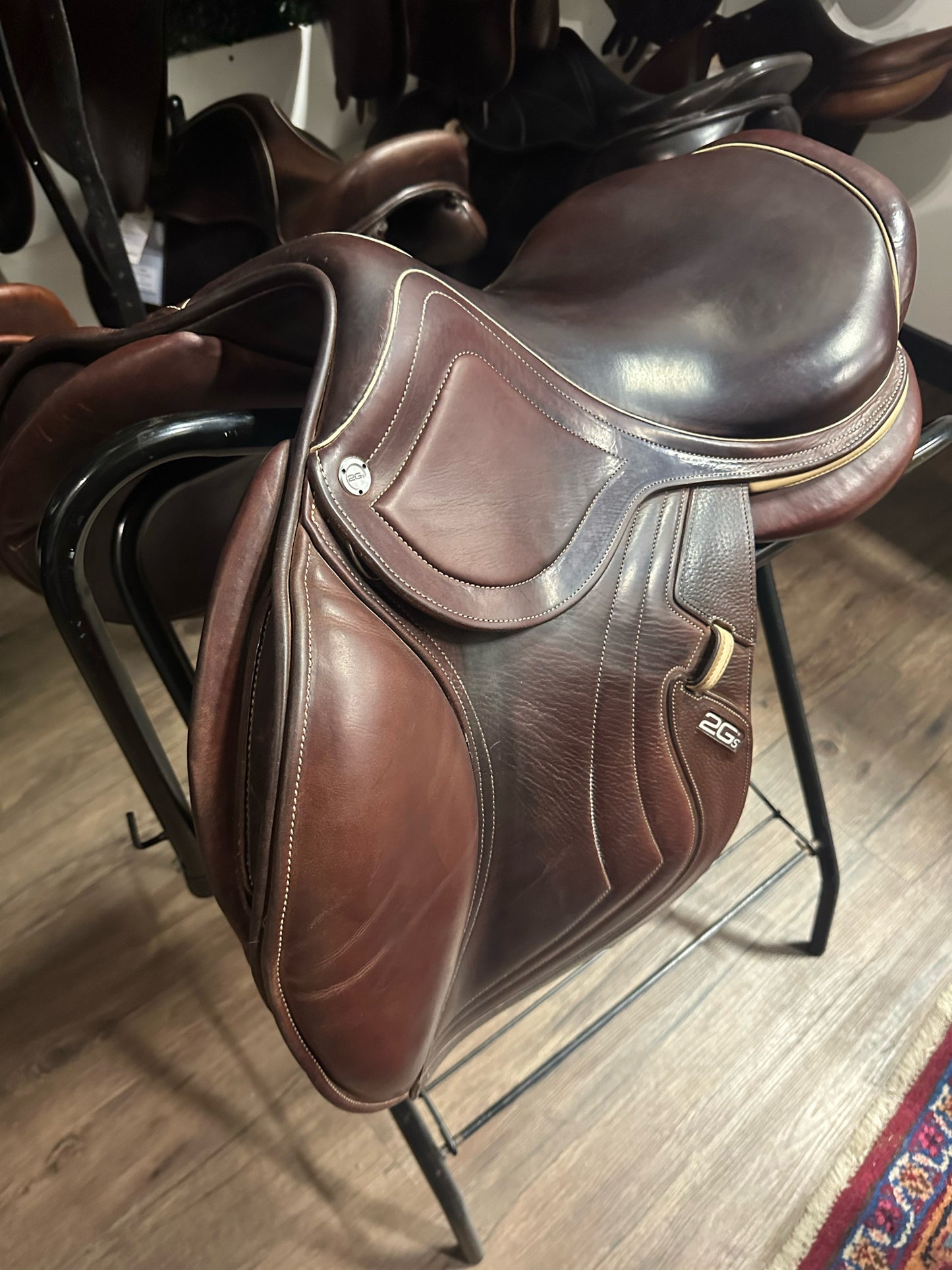 17" 2018 CWD Mademoiselle Saddle SE32 2L Flap