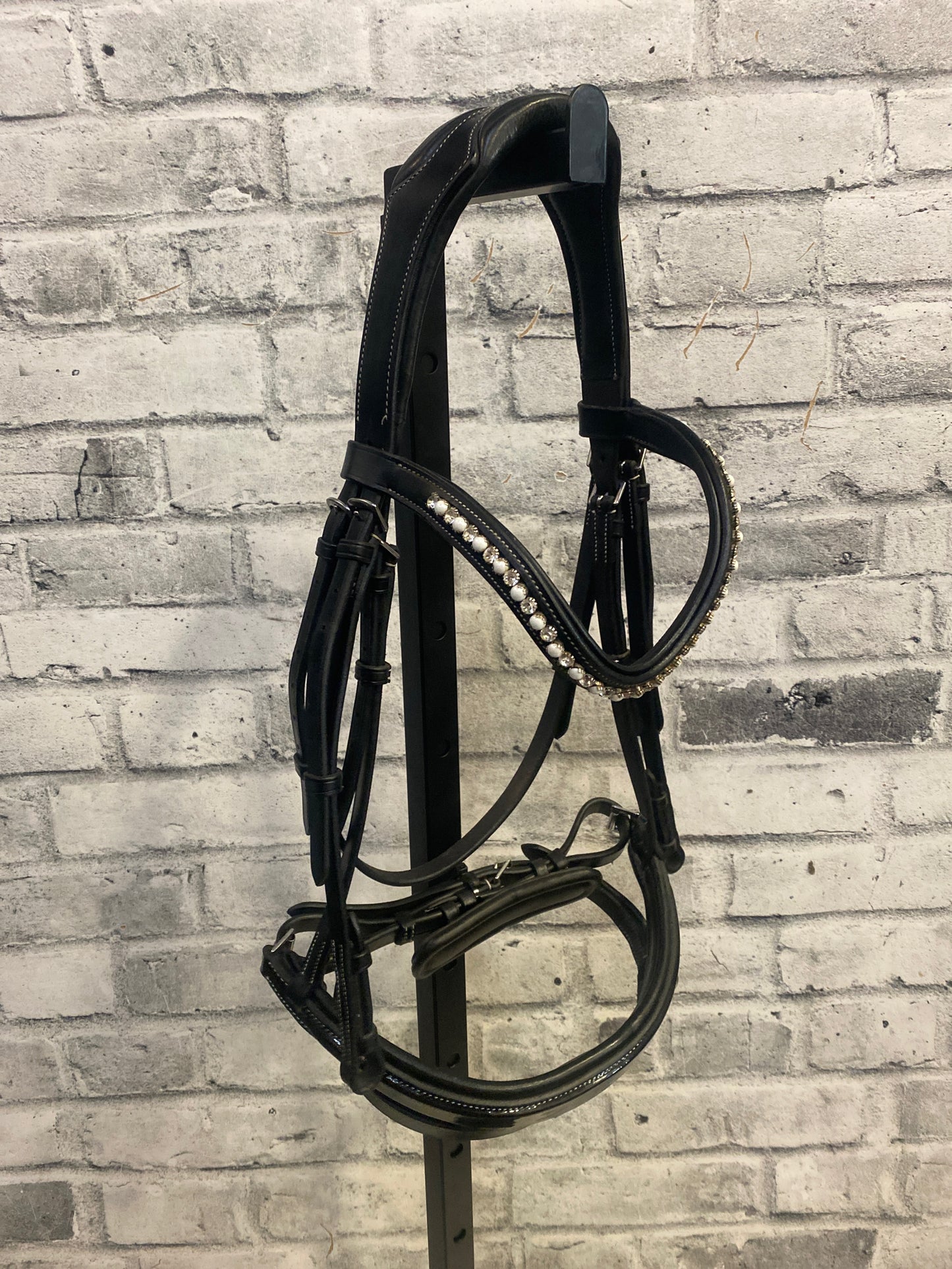 Red Barn Dressage Bridle w Crank Noseband Black Patent NEW