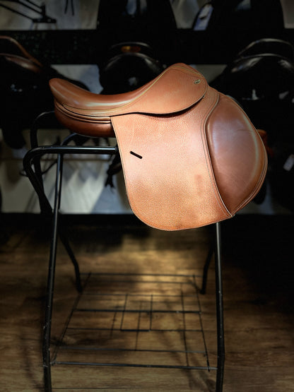 16.5" Harry Dabbs CC Saddle - 4" Gullet