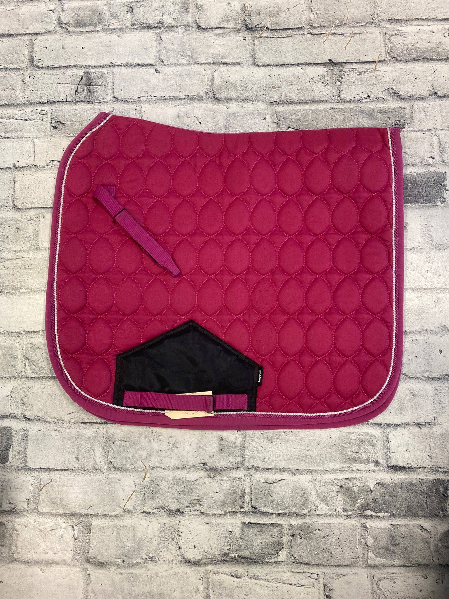 Horze Dressage Pad Fuchsia