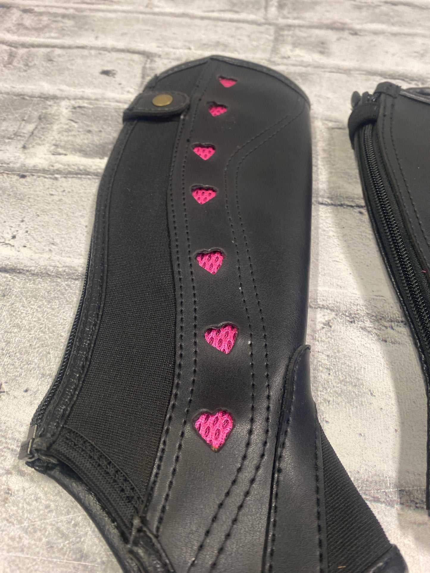 Auken Sweetheart Half Chaps S