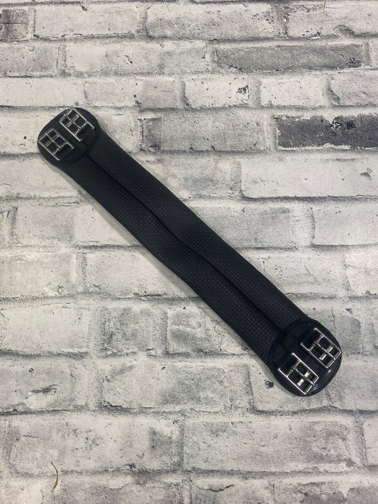 22" Wintec Neoprene Dressage Girth Black