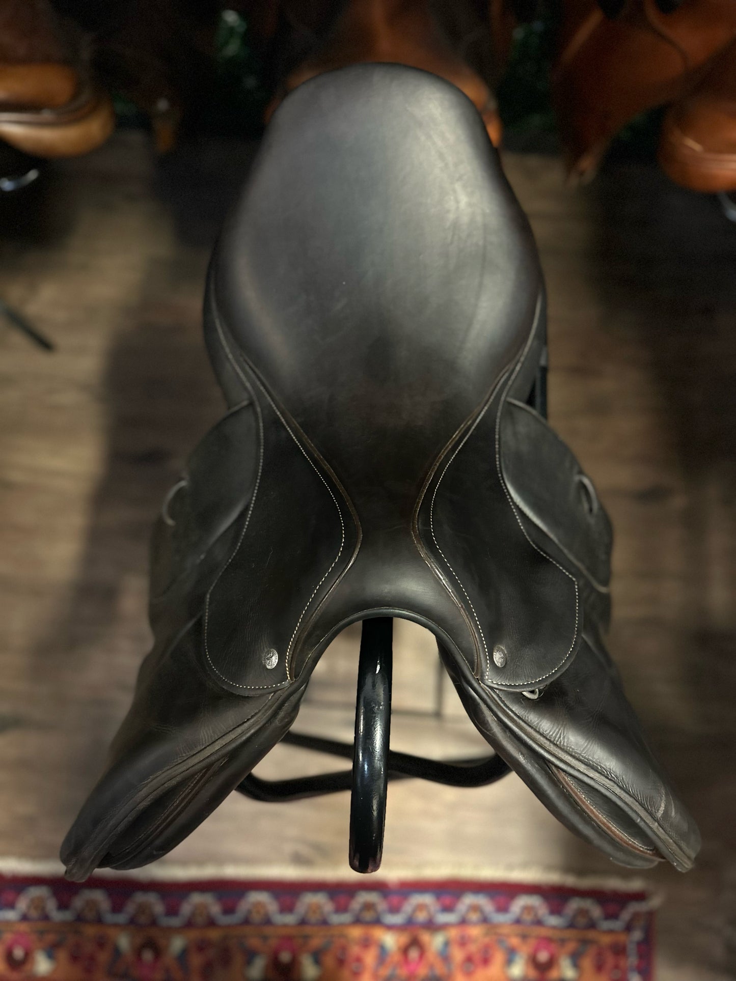 18" 2022 Voltaire Stuttgart CC Saddle (M - 4.5" Gullet)