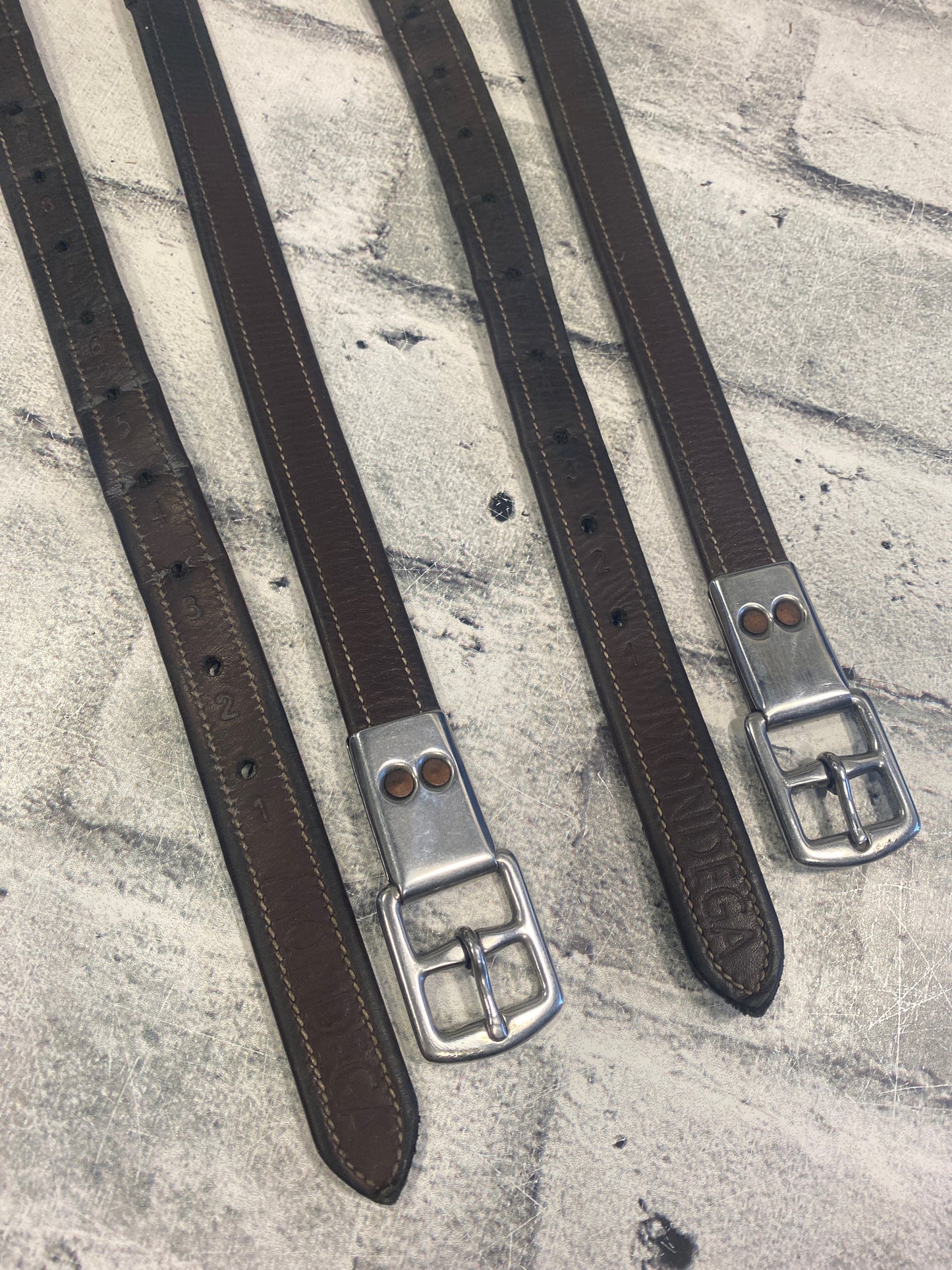 54" Mondega Stirrup Leathers Dark Brown