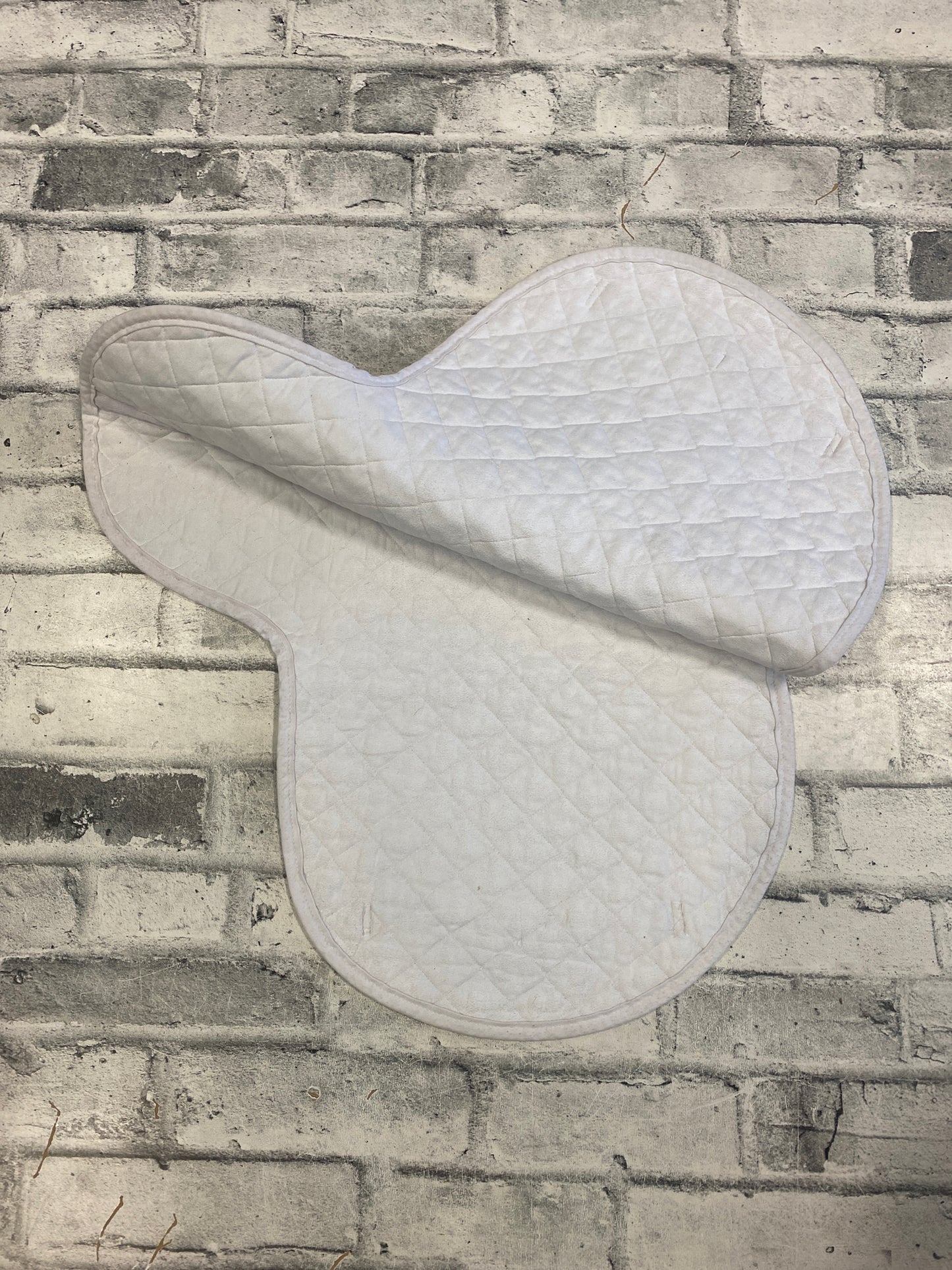 Ogilvy Shaped Saddle Pad White