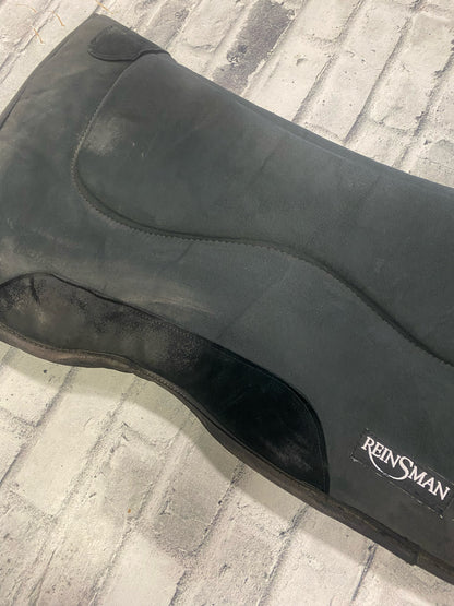 Reinsman Non-Slip Working Pad Black 32" x 33"