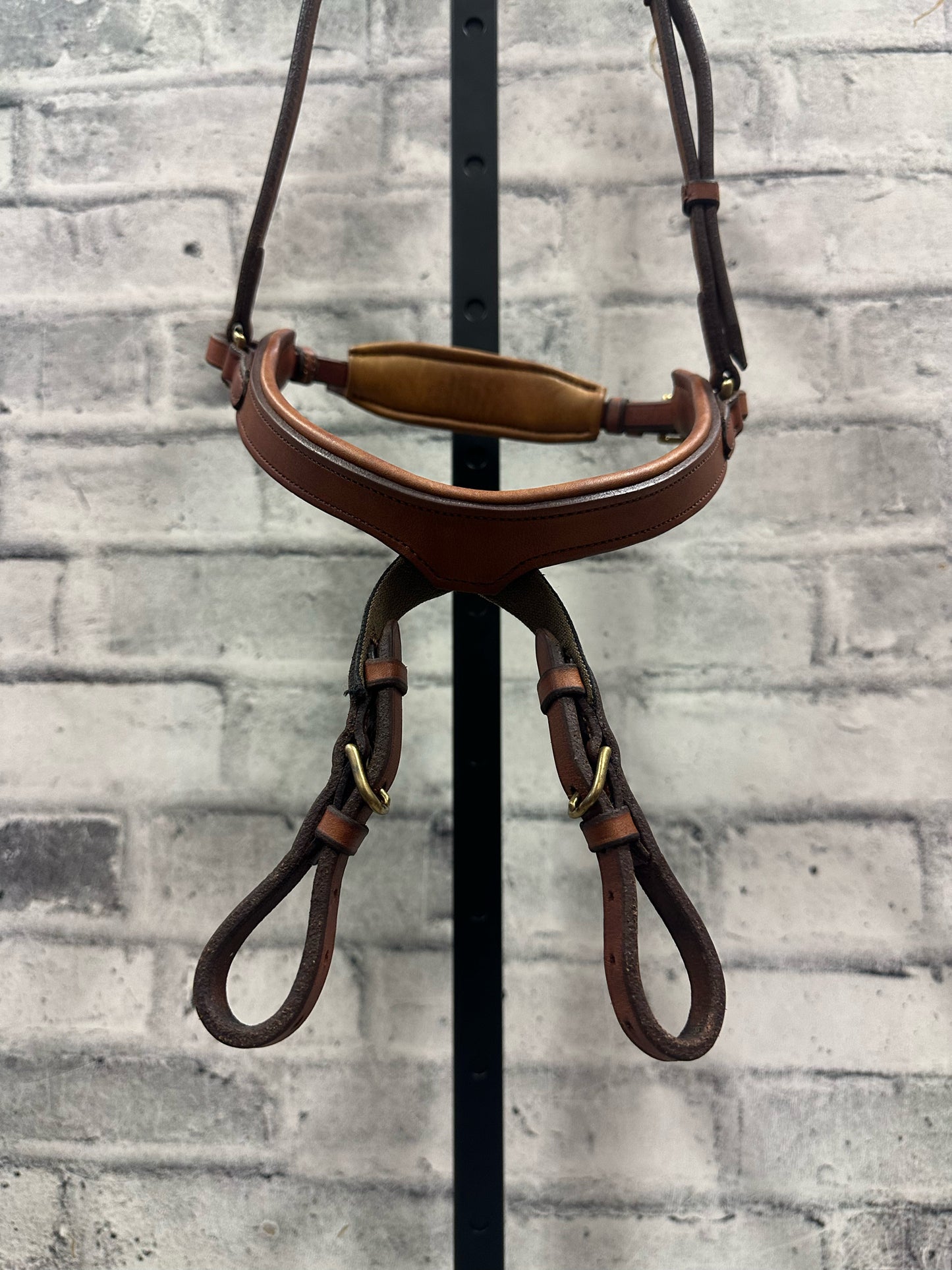 CWD Brown Padded Crank Noseband Cavesson F
