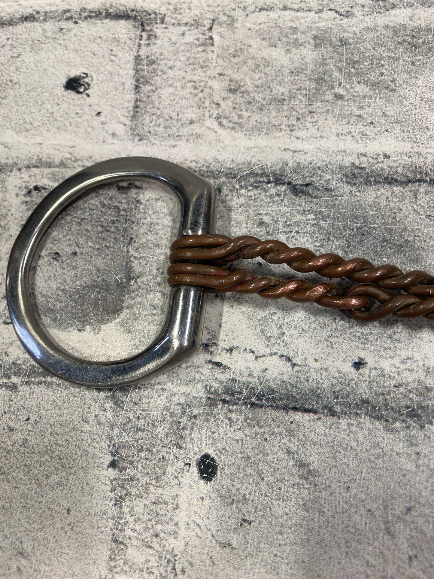 4.5" Double Twisted Copper Wire Eggbutt