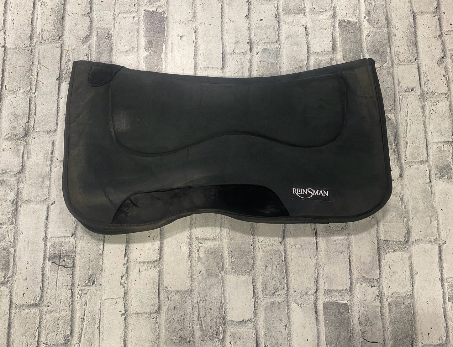 Reinsman Non-Slip Working Pad Black 32" x 33"