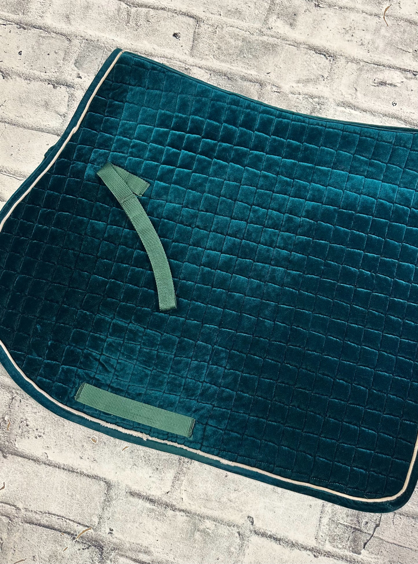 Velvet Quilted AP Pad Green