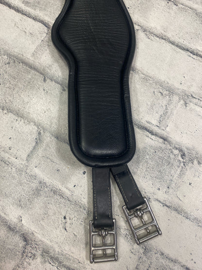 26" Exion Pro Contoured Dressage Girth Black