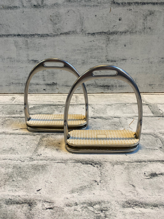 4.75" Stirrup Irons