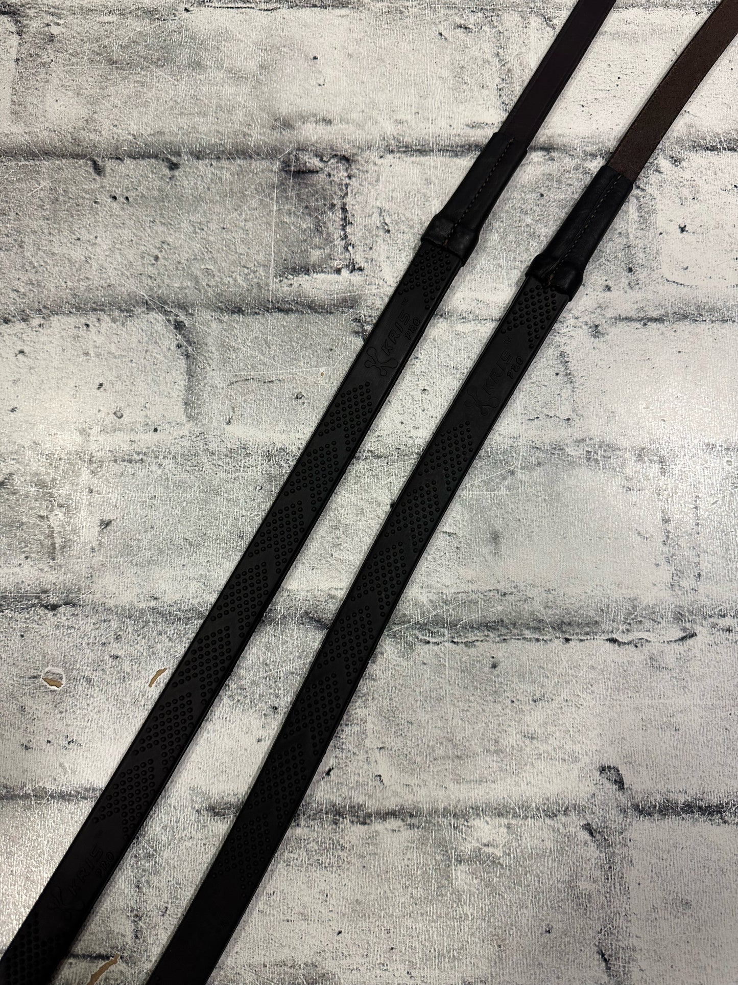 Kris Rubber Reins Brown