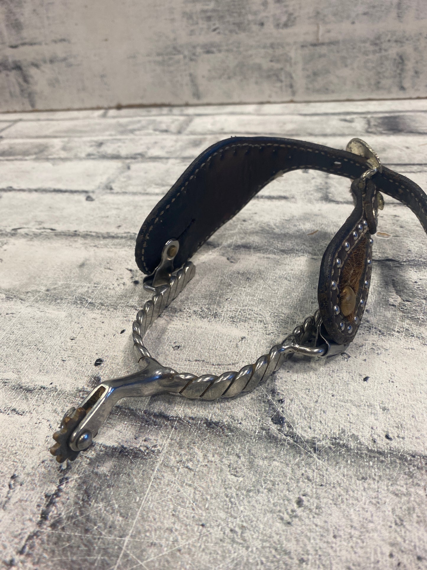 Ladies Spurs w Cowhide Spur Straps