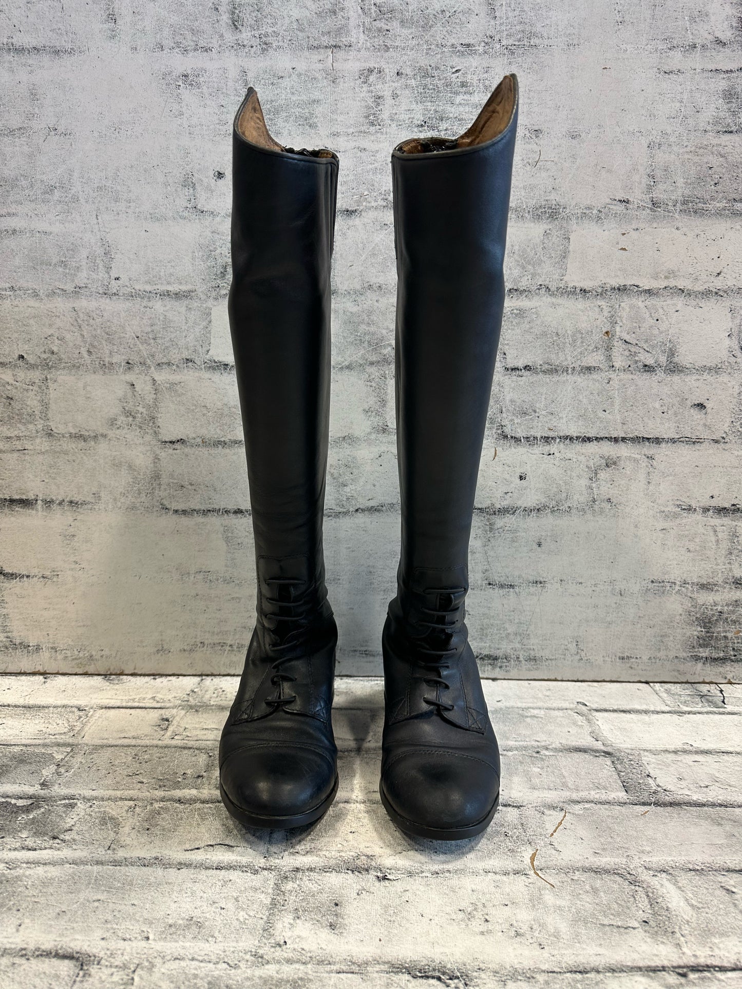 Ariat Tall Boots 7.5 - H19" C12"