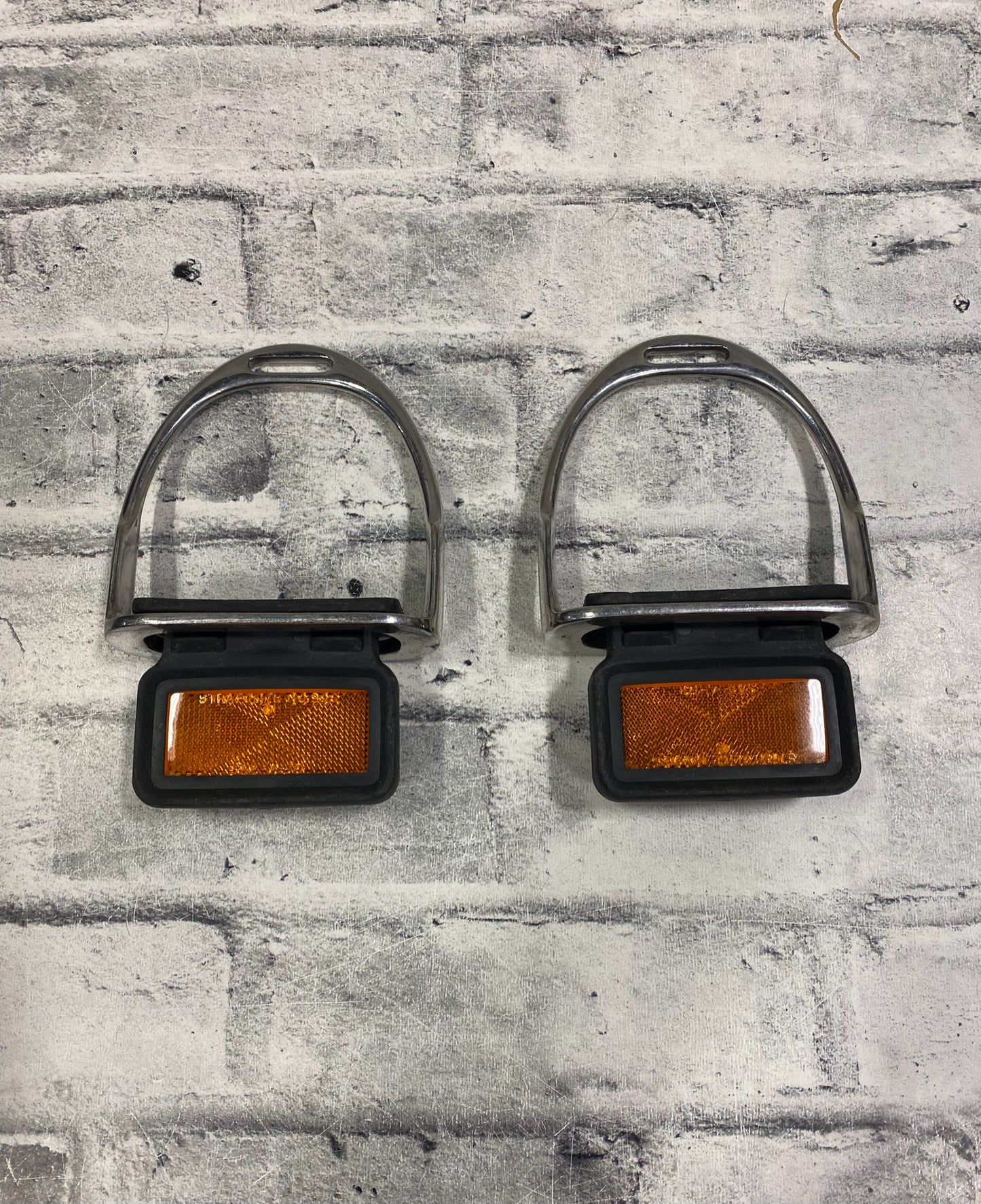 4.75" Stirrup Irons w/ Reflectors