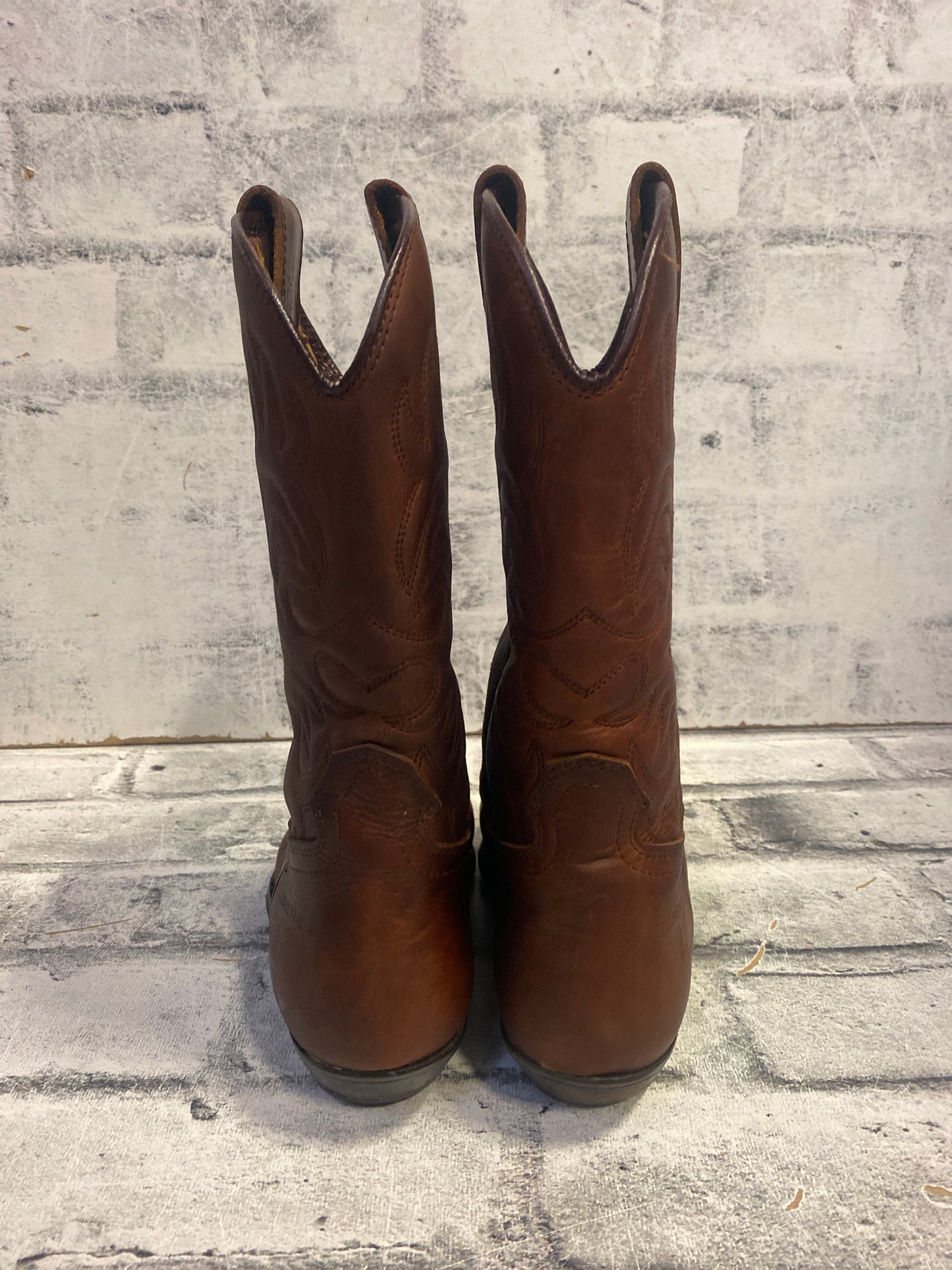 Ranchero Pointed Toe Cowboy Boots 6B