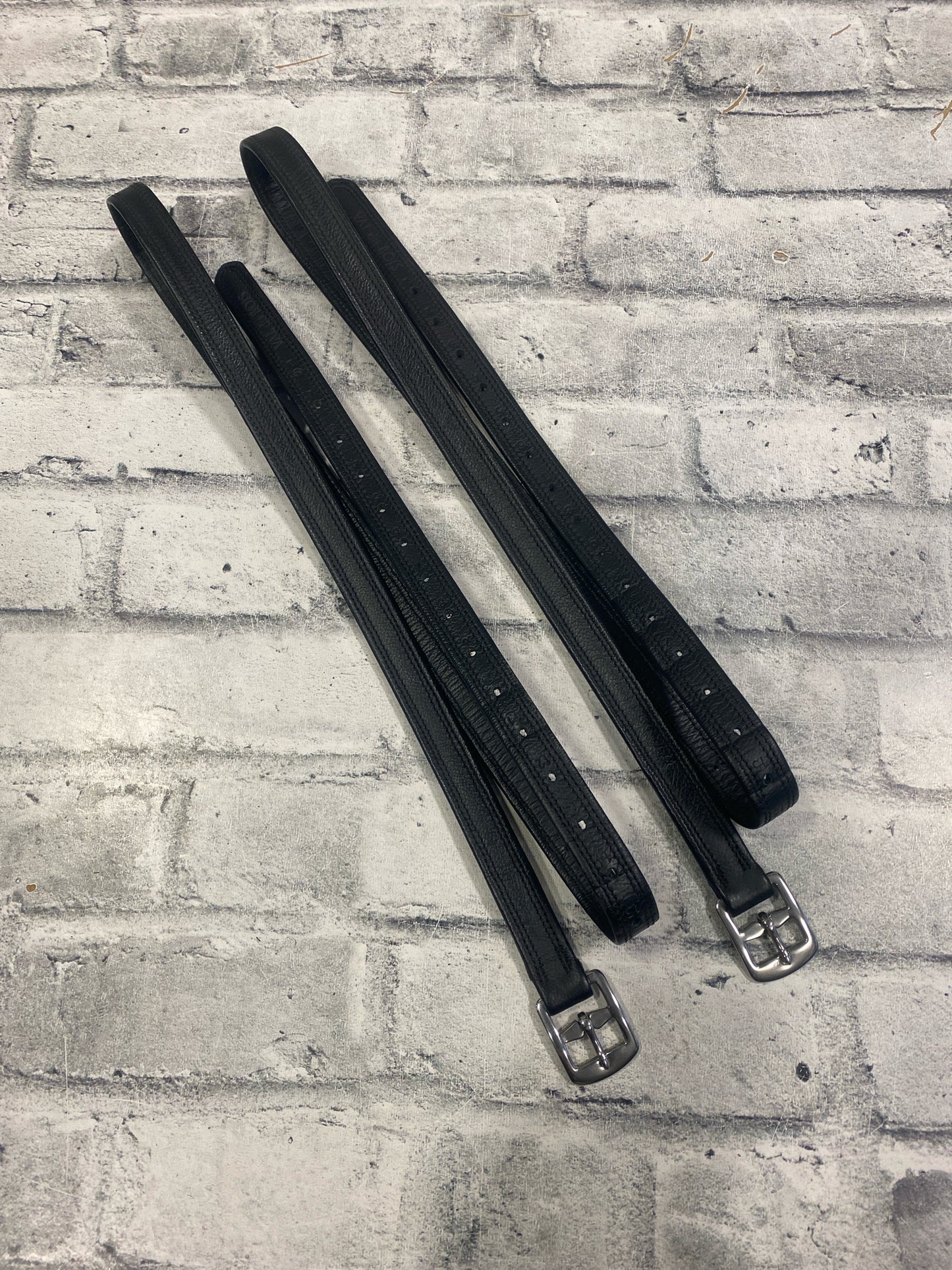 60" Val Du Bois Stirrup Leather Black