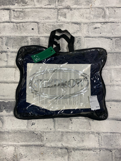 Shedrow Breeze Scrim Navy M