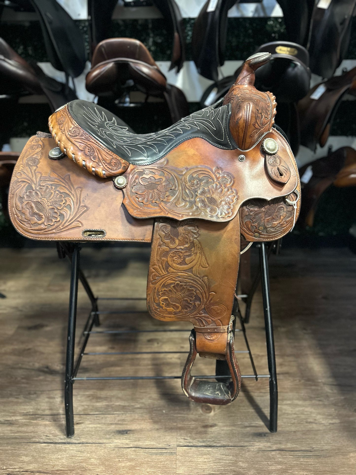 15" Tex Tan Herford Brand Trail Saddle - Semi QH (6" Gullet)