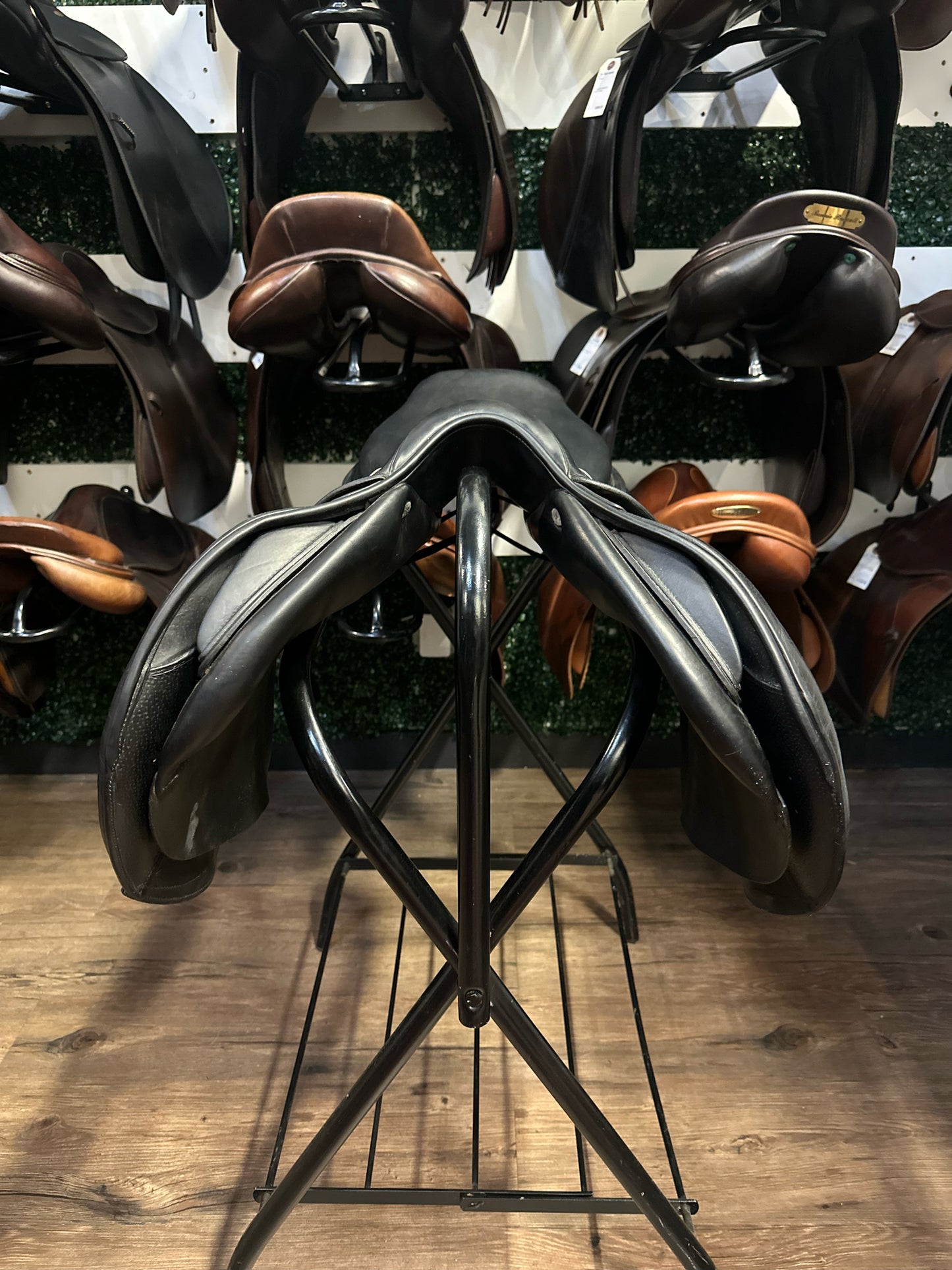 18" 2016 CWD CC Saddle SE 02 (M - 4.5" Gullet)