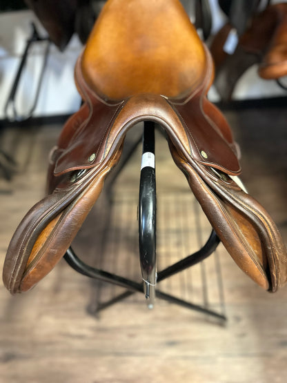 17" 2002 Devoucoux Biarritz CC Saddle - 4.5" Gullet