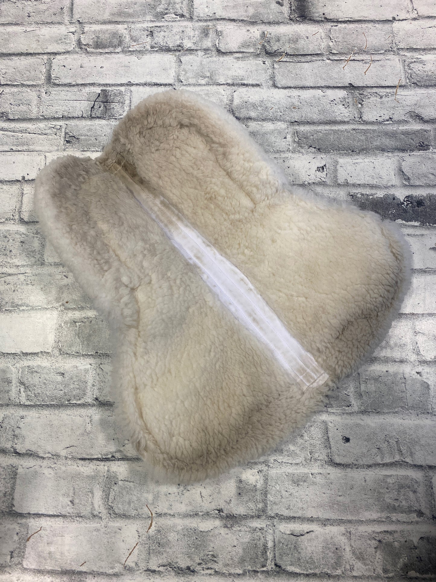 Shimmable Sheepskin Half Pad White M