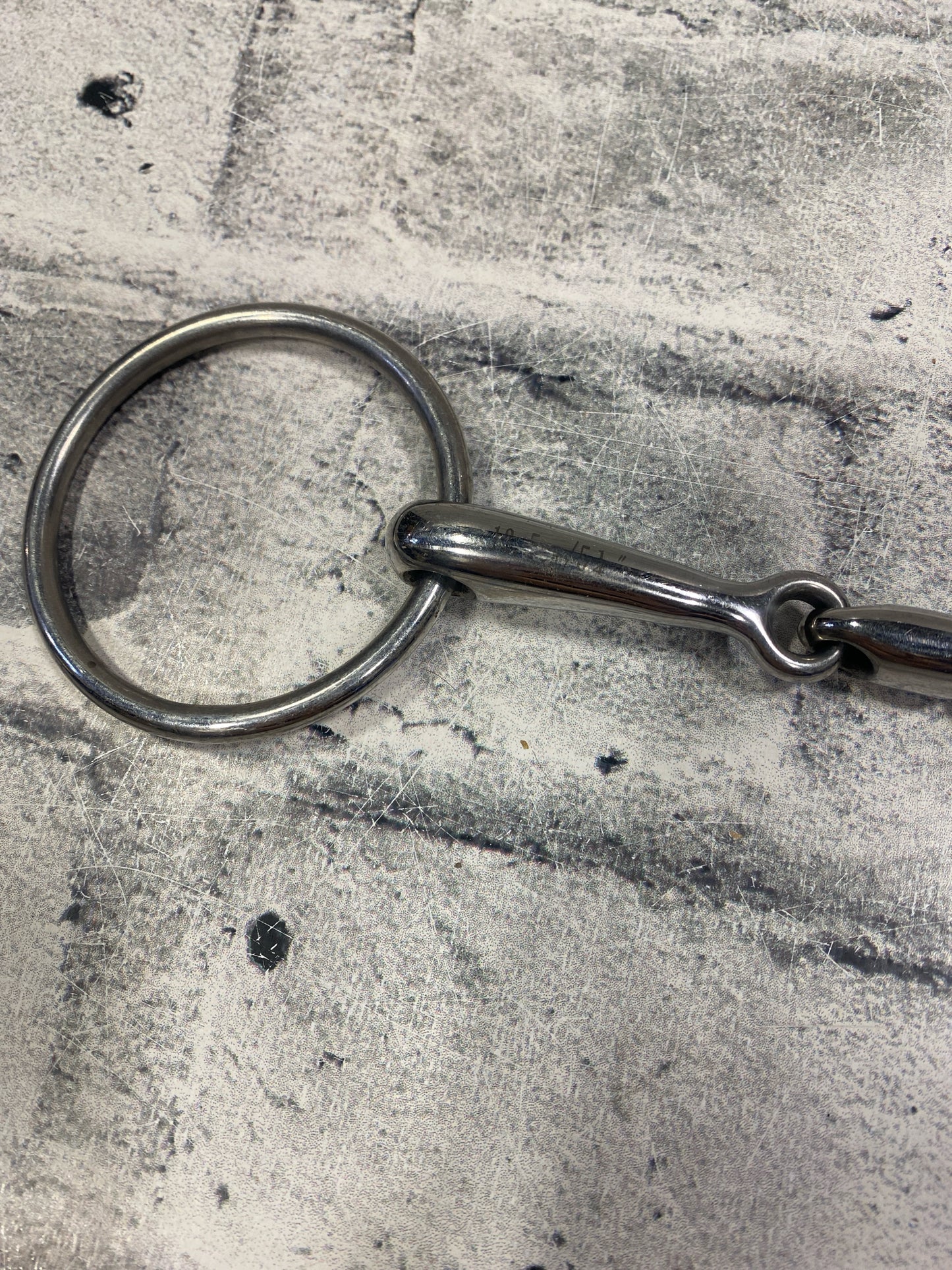 5.25 Horze Loose Ring w/ Losenge
