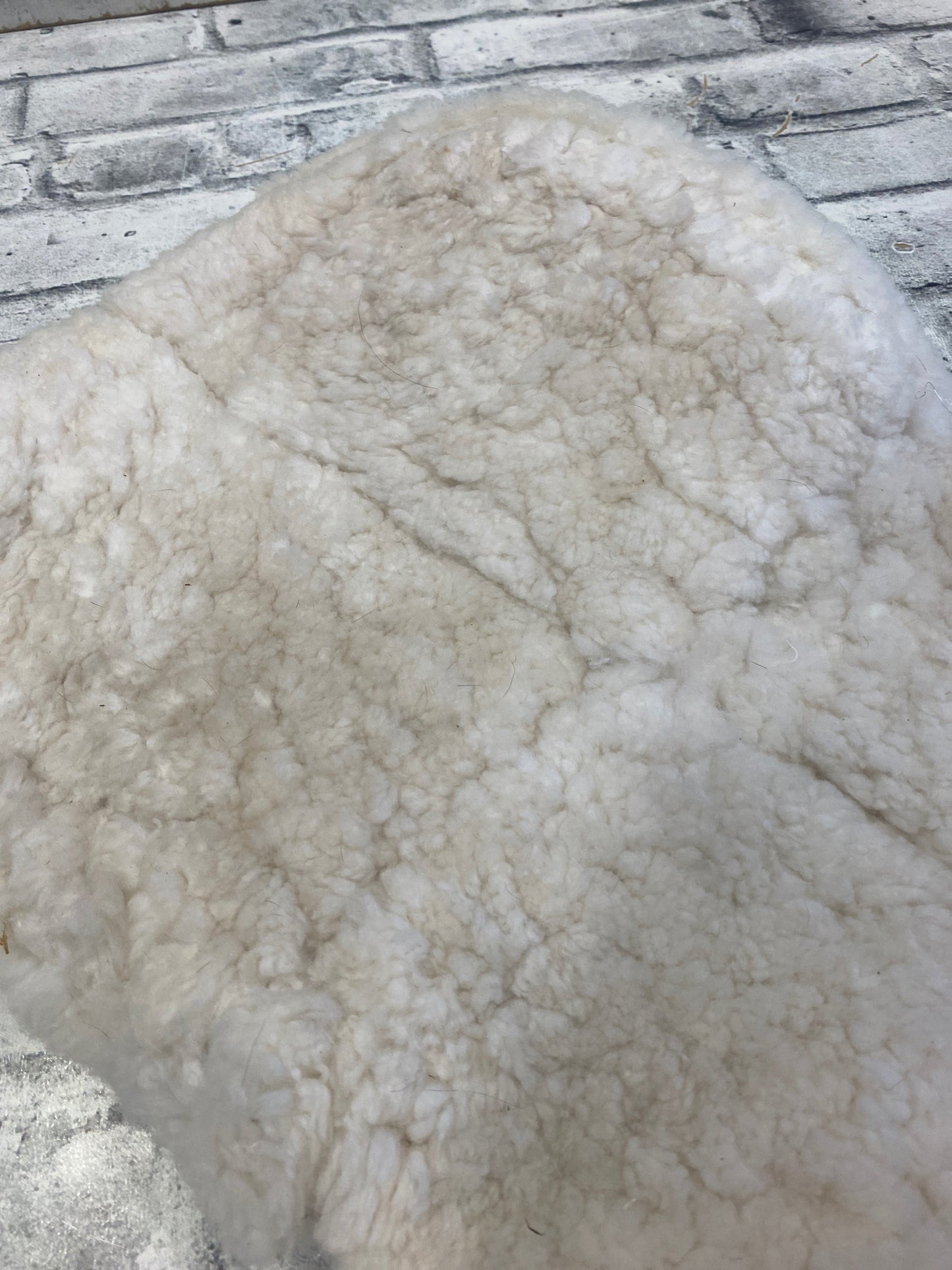 Shedrow Sheepskin Half Pad White F