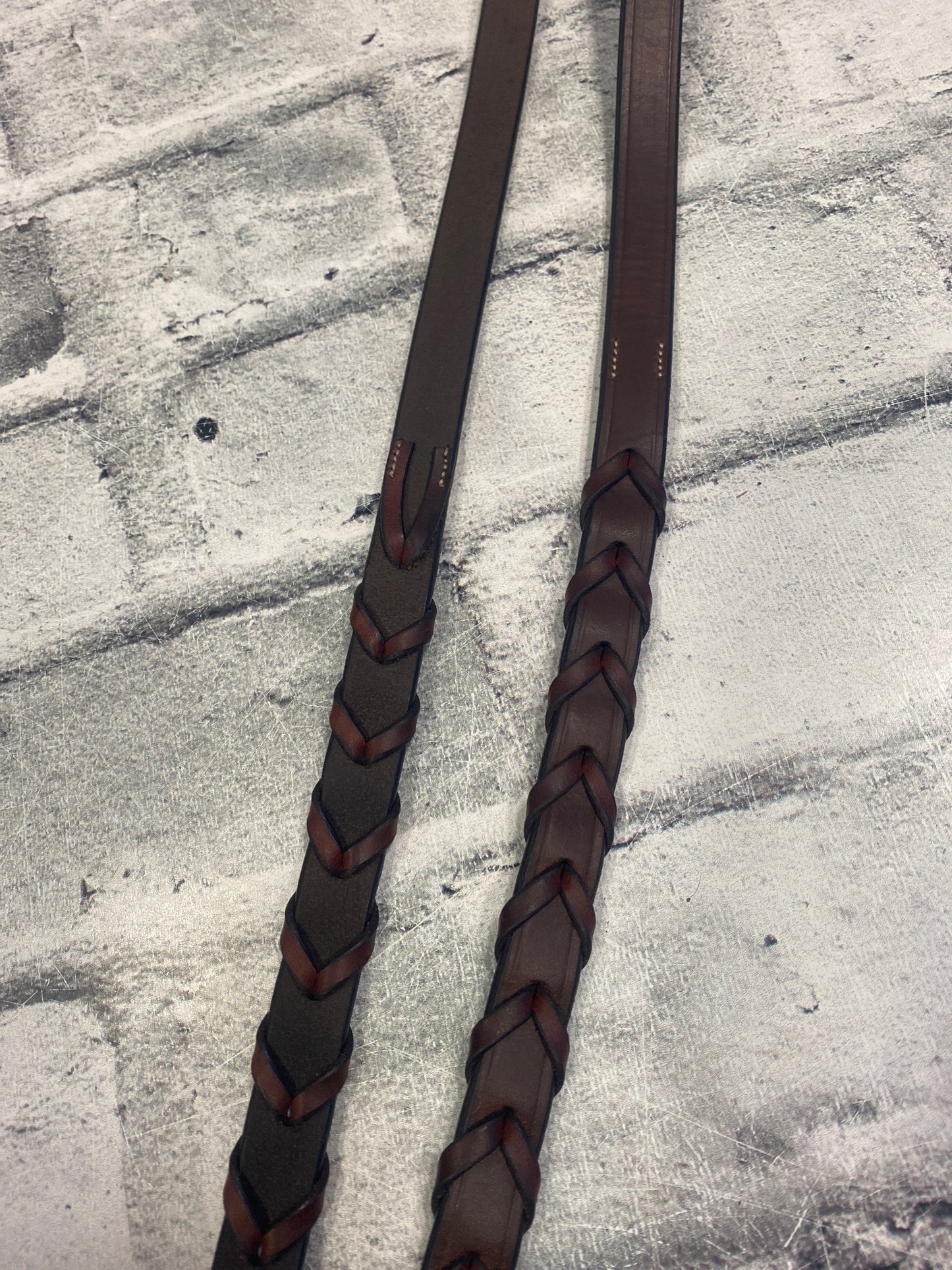 Raised Fancy Stitched Laced Reins Chestnut Brown