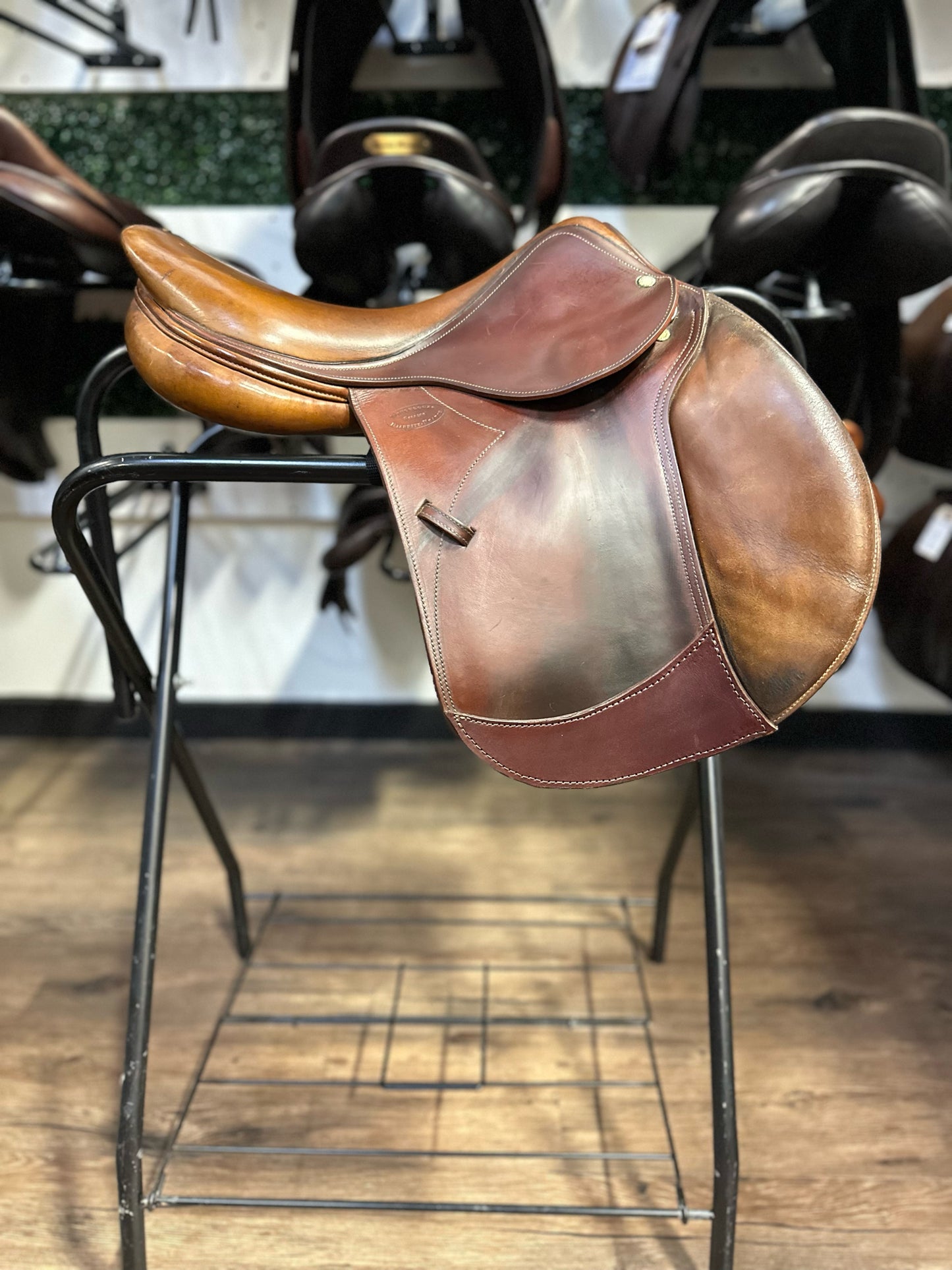 17" 2002 Devoucoux Biarritz CC Saddle - 4.5" Gullet