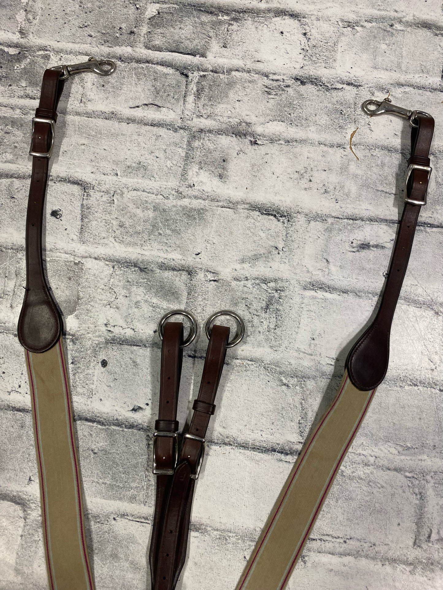 Fancy Stitch Elastic Breastplate Brown F w/ Running Attachment