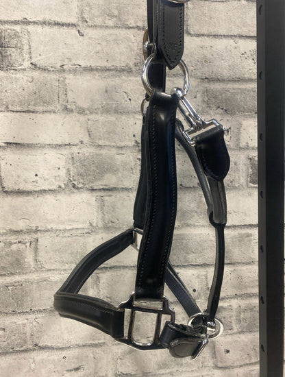 Leather Halter Black XF w/ Lead Rope