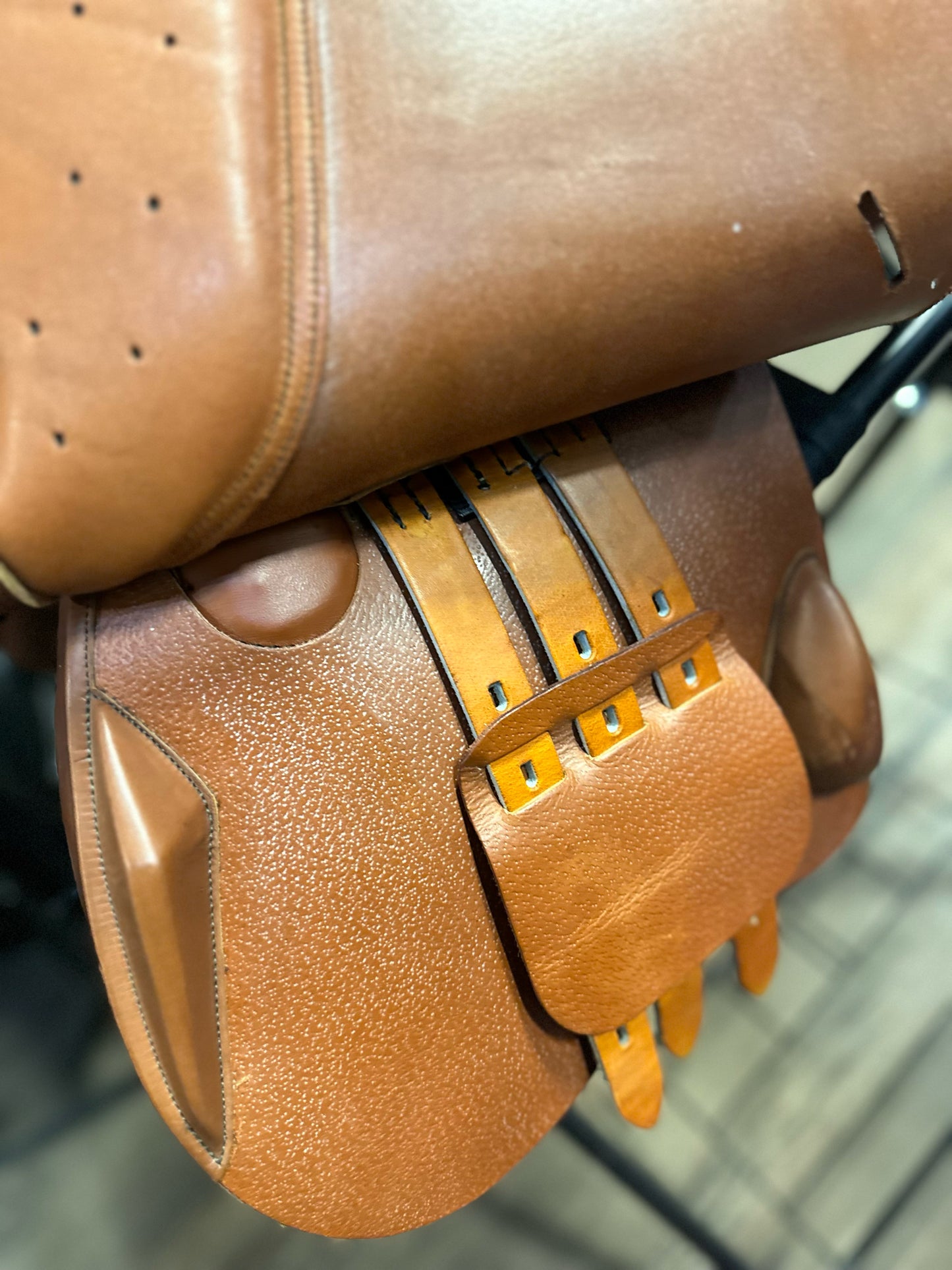 16.5" Harry Dabbs CC Saddle - 4" Gullet