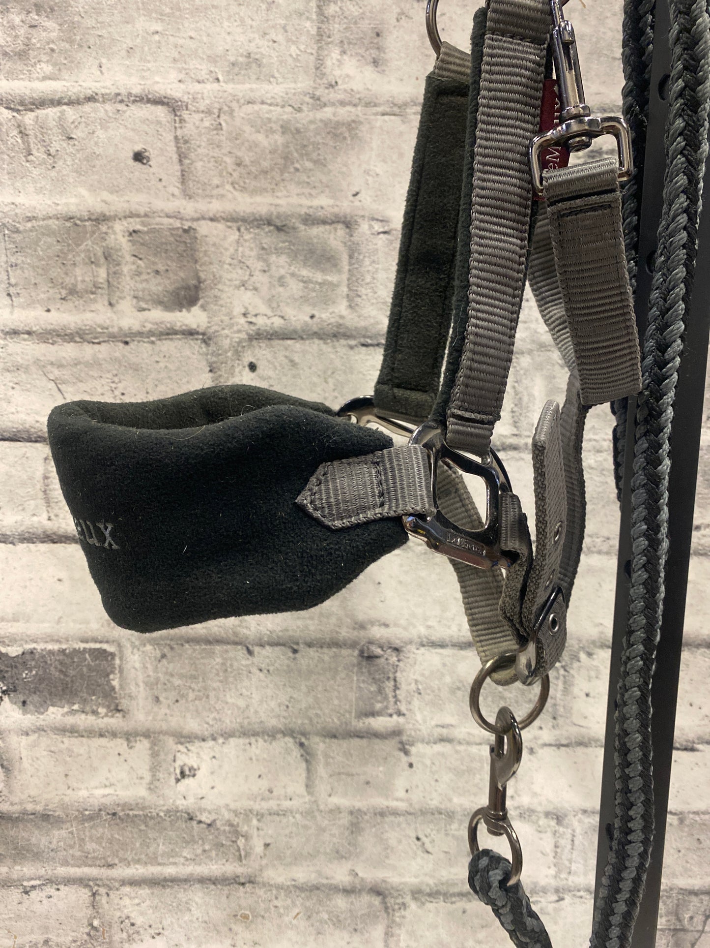 LeMieux Nylon Halter + Lead Grey/Black Full
