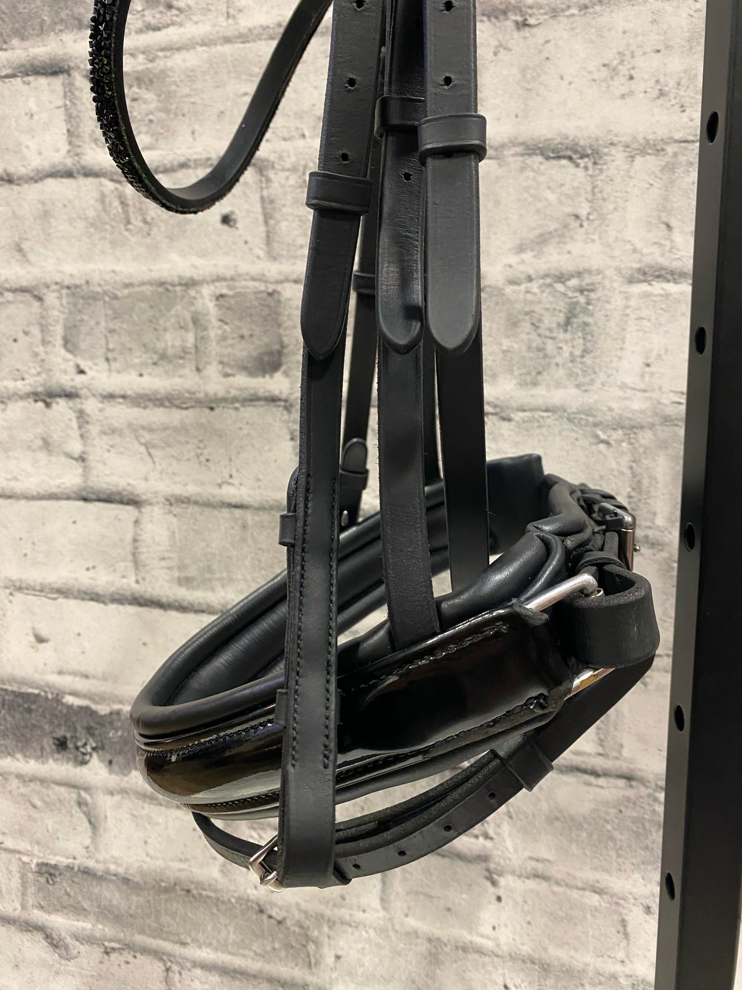 BR Dressage Bridle w/ Flash + Crank Noseband Black F
