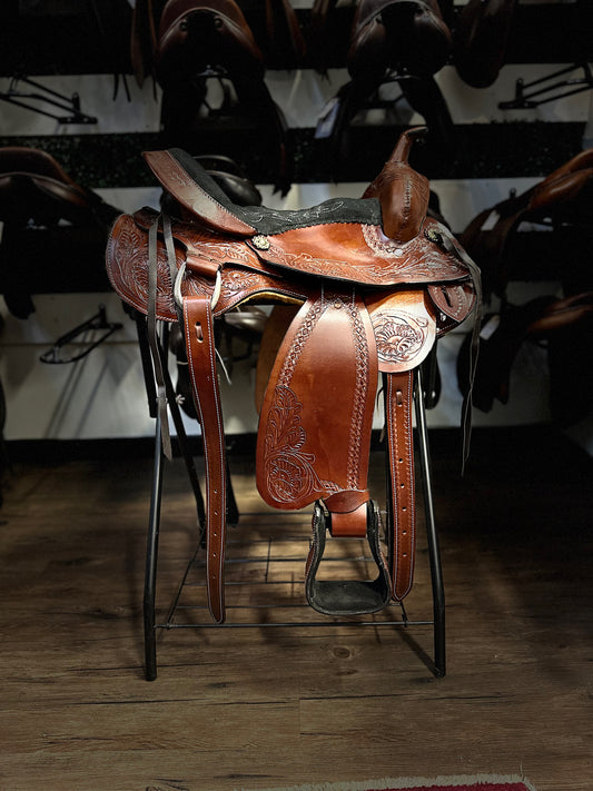 16" Western Tooled Trail Saddle (6" Gullet)