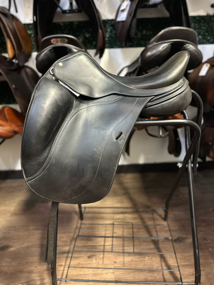 17.5"  Regal Mono Flap Dressage Saddle - 6" Gullet