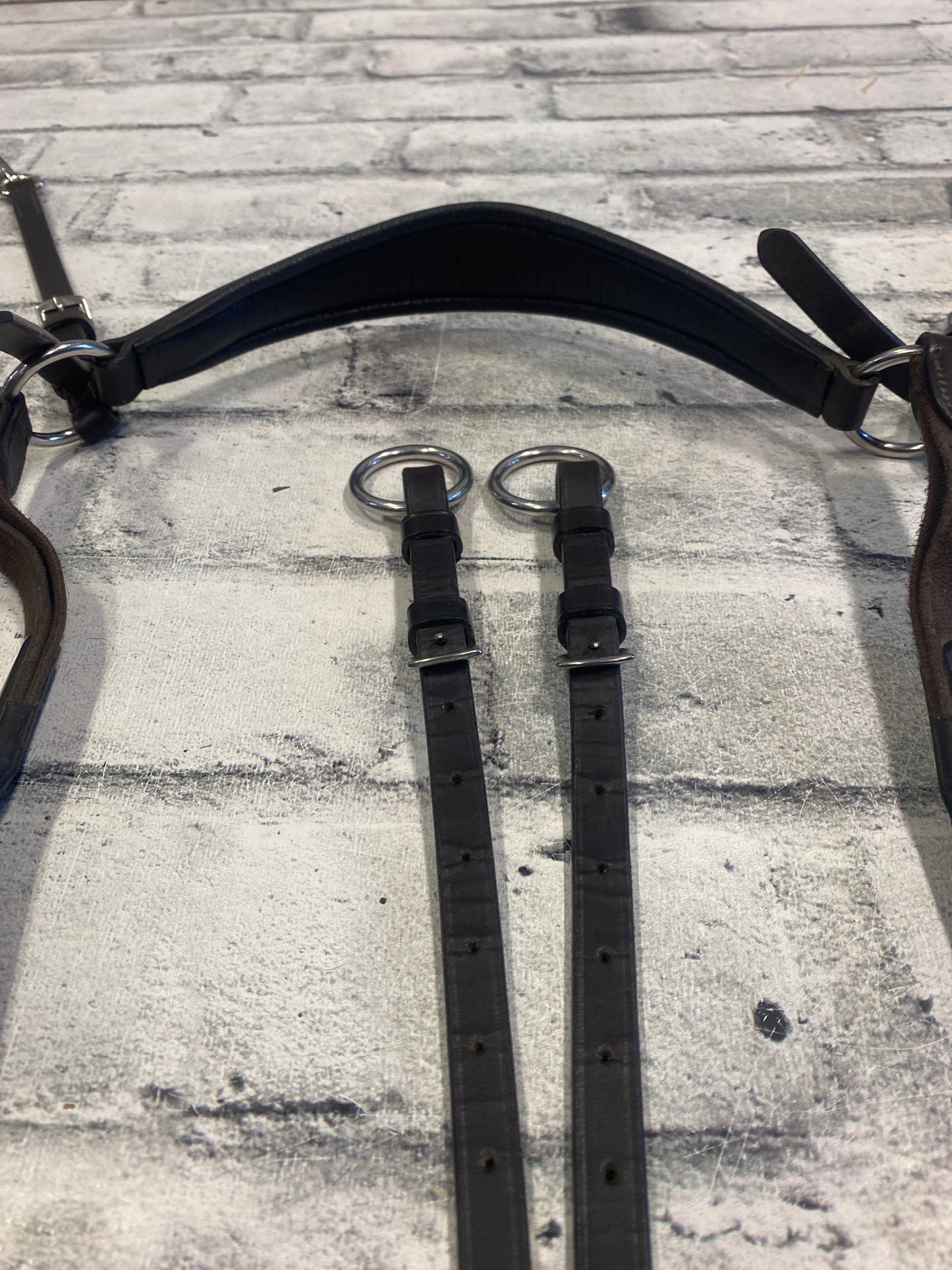 Mondega Breastplate w/ Elastic Adjustment Brown F