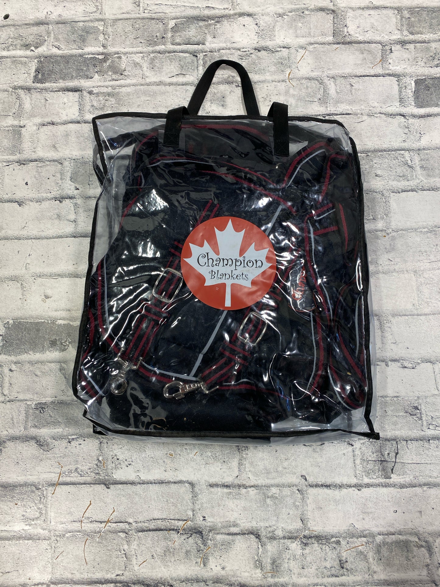 54" Champion 200g Winter Turnout Black & Red NEW