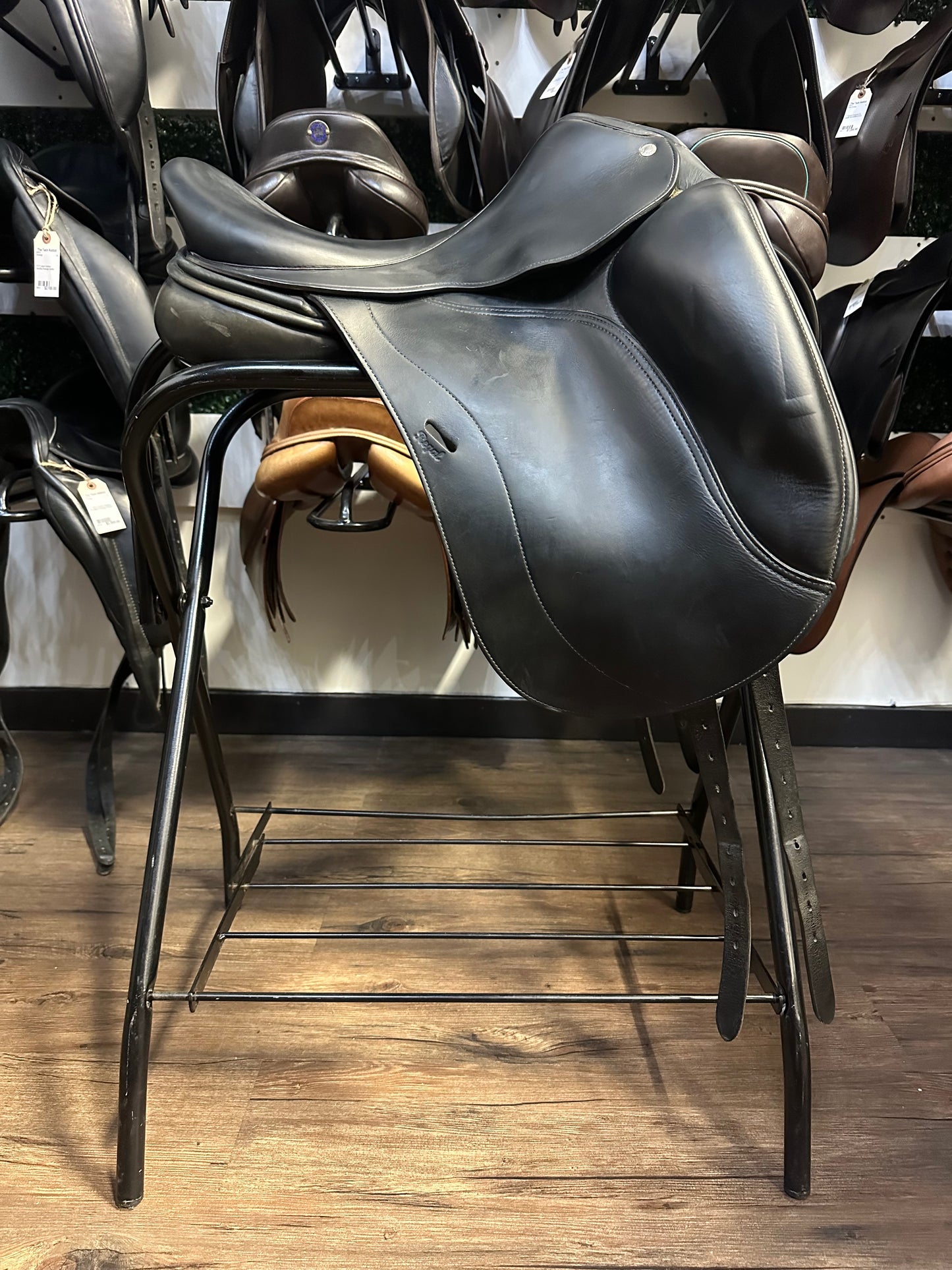 17.5" Regal Monoflap Dressage Saddle