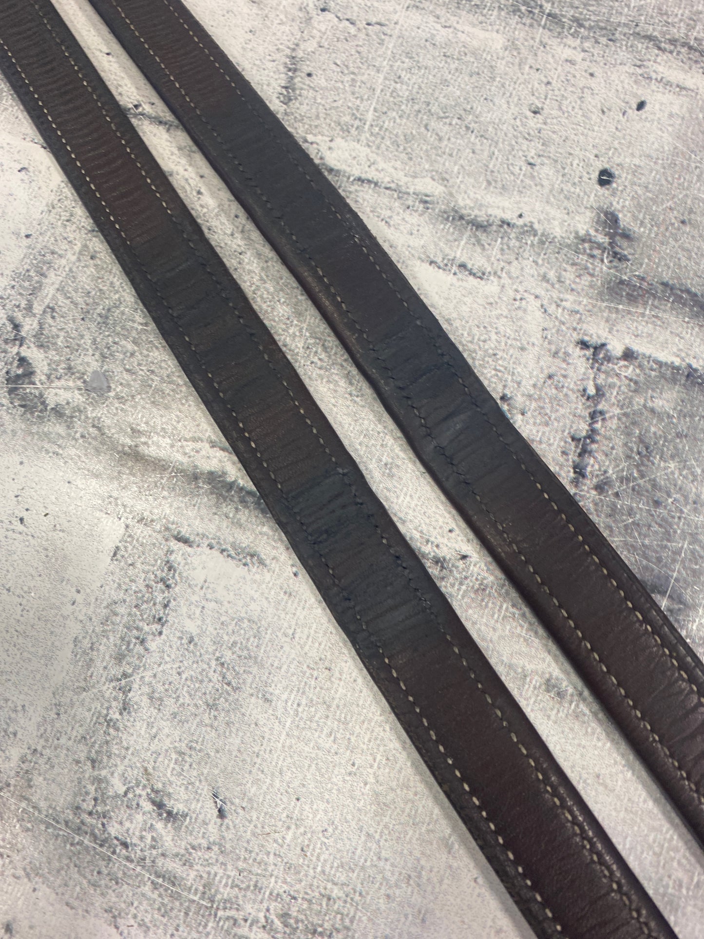 54" Mondega Stirrup Leathers Dark Brown