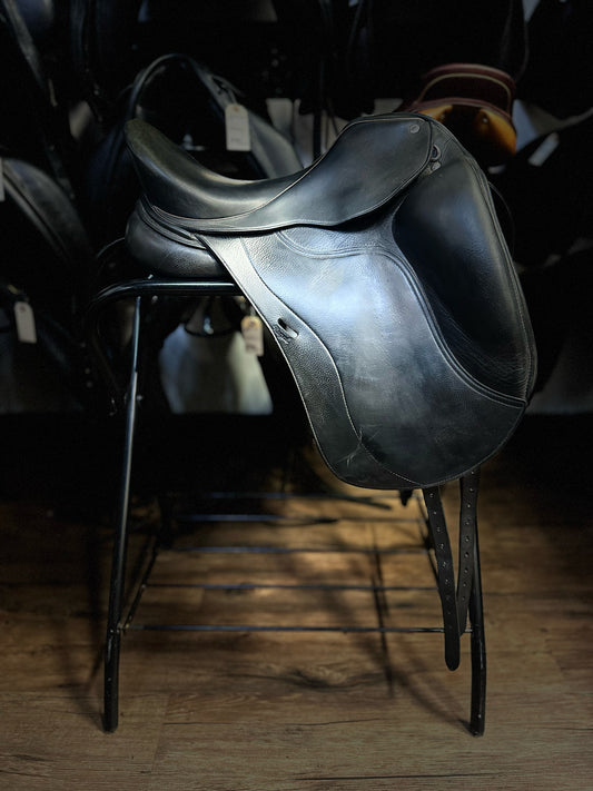 17" Regal Monoflap Dressage Saddle