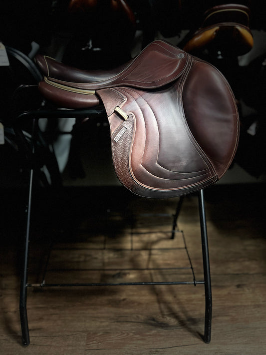 17" 2018 CWD Mademoiselle Saddle SE32 2L Flap